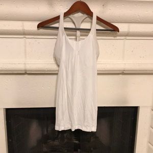 1121 Lululemon - Yoga Tank Top w/Sports Bras